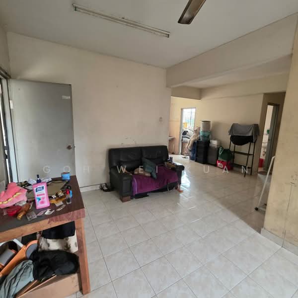 Pangsapuri untuk Dijual di Pangsapuri Tainia - Goh Wei Kuan - Living Room - PropertyGuru.com.my