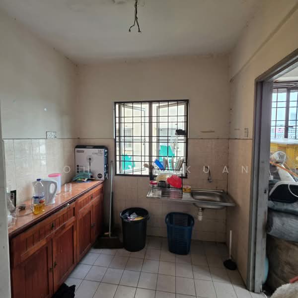 Pangsapuri untuk Dijual di Pangsapuri Tainia - Goh Wei Kuan - Kitchen - PropertyGuru.com.my