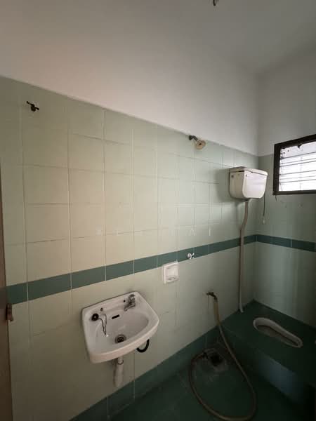 Rumah Teres 2 Tingkat untuk Dijual di Segambut (Kuala Lumpur) - Ken Lai - Bathroom - PropertyGuru.com.my