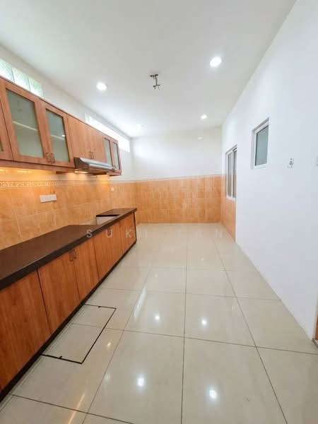 Semi-Detached House for Sale in Sungai Buloh (Selangor) - Suki Tan - Kitchen - PropertyGuru.com.my