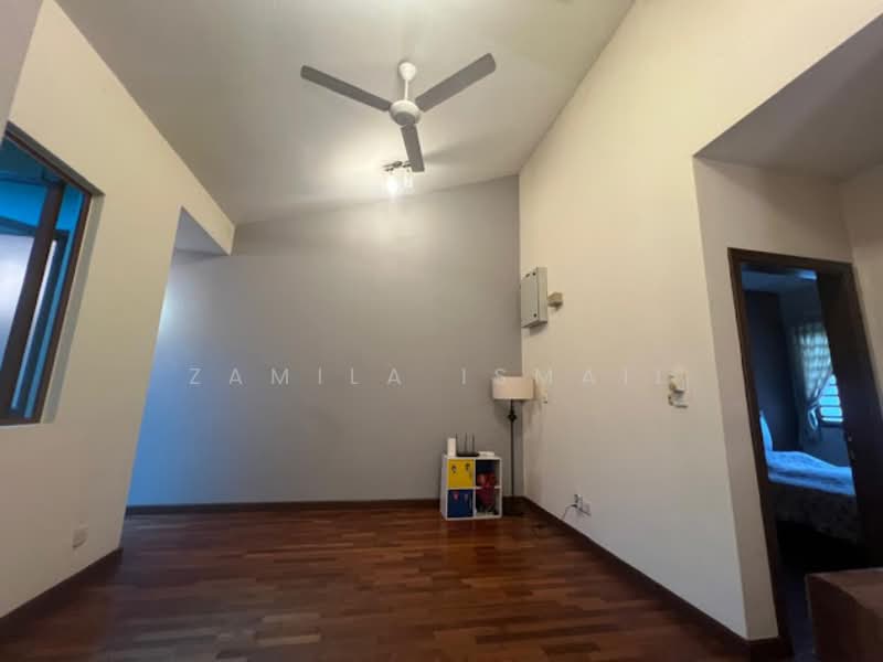 Terraced House for Sale in Bukit Jelutong (Shah Alam) - Zamila Ismail - Living Room - PropertyGuru.com.my