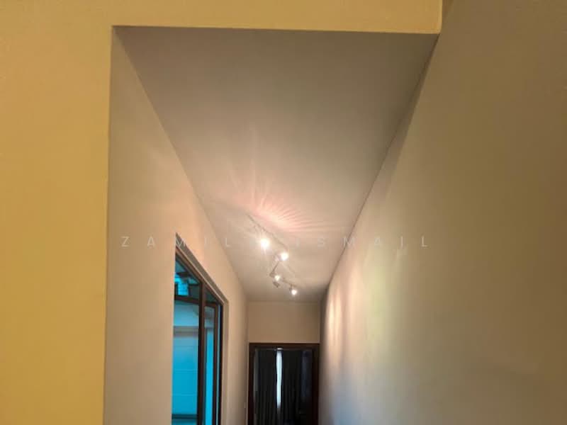 Terraced House for Sale in Bukit Jelutong (Shah Alam) - Zamila Ismail - Corridor - PropertyGuru.com.my