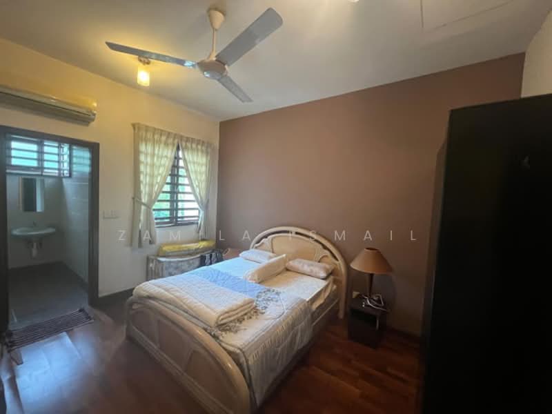 Terraced House for Sale in Bukit Jelutong (Shah Alam) - Zamila Ismail - Bedroom - PropertyGuru.com.my