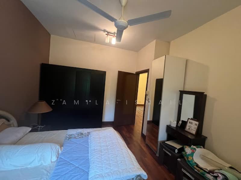 Terraced House for Sale in Bukit Jelutong (Shah Alam) - Zamila Ismail - Bedroom - PropertyGuru.com.my