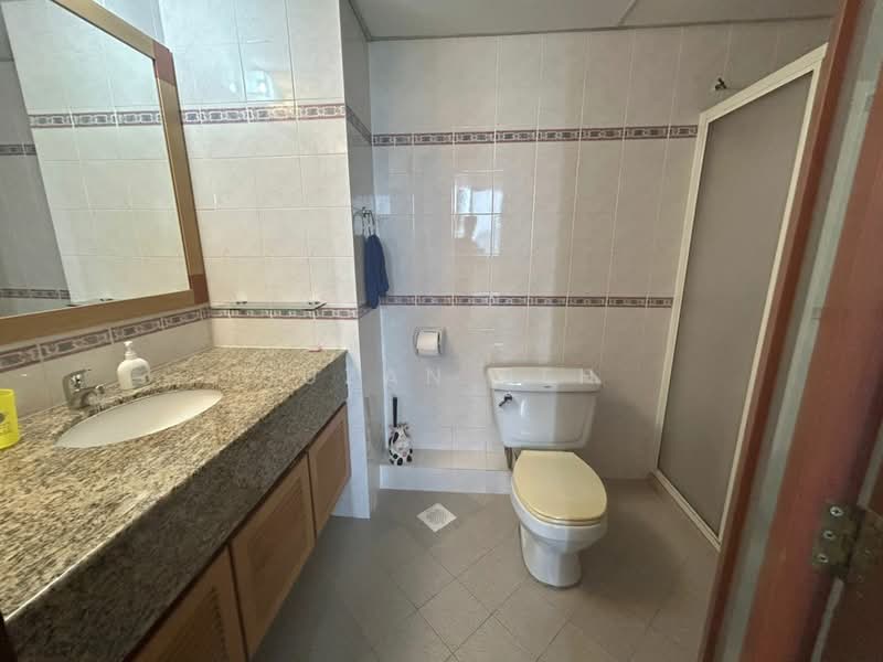 Condominium for Sale at Twin Towers - Suzan Beh - Bathroom - PropertyGuru.com.my