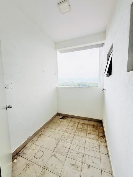Servis Apartment untuk Disewa di RESIDENSI PR1MA@KAJANG - Erin Yusof - Balcony - PropertyGuru.com.my