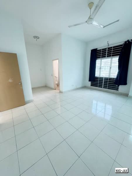 2-storey Terraced House for Sale in Setia Indah 9 (Setia Alam) - Daniel Kok - Living Room - PropertyGuru.com.my