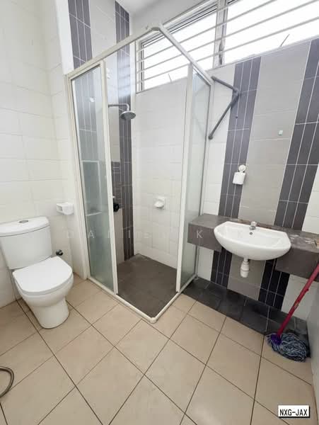 2-storey Terraced House for Sale in Setia Indah 9 (Setia Alam) - Daniel Kok - Bathroom - PropertyGuru.com.my