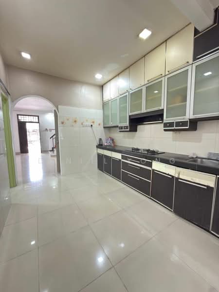 Rumah Teres 2 Tingkat untuk Dijual di Bandar Seri Alam (Masai) - Daniel Yong - Kitchen - PropertyGuru.com.my