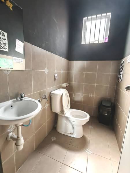 Shop for Rent in Taman Mount Austin (Tebrau) - Jace Loh - Bathroom - PropertyGuru.com.my