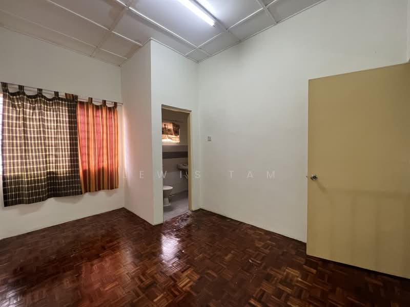 2-storey Terraced House for Sale in Bandar Baru Sungai Long (Kajang) - Lewis Tam - PropertyGuru.com.my