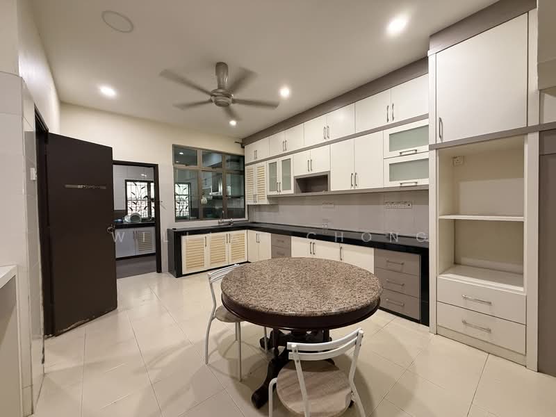 Semi-Detached House for Sale in Bertam Malim (Bertam) - William Chong - Kitchen - PropertyGuru.com.my