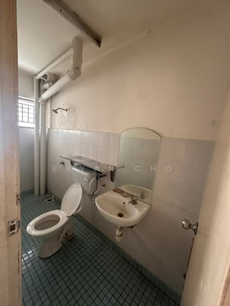 Pangsapuri untuk Dijual di Hijau Ria Kepong Indah - Bryan Cho - Bathroom - PropertyGuru.com.my