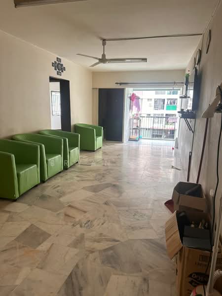 Pangsapuri untuk Dijual di Hijau Ria Kepong Indah - Bryan Cho - Living Room - PropertyGuru.com.my