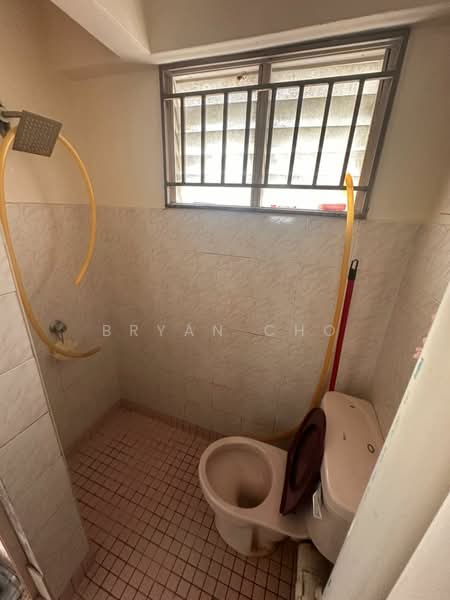 Pangsapuri untuk Dijual di Hijau Ria Kepong Indah - Bryan Cho - Bathroom - PropertyGuru.com.my