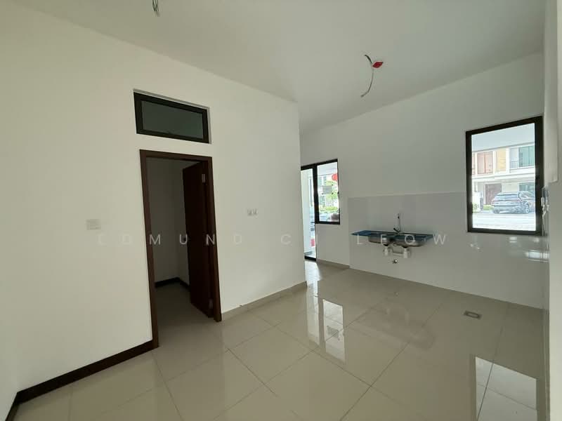2-storey Terraced House for Sale in Rawang (Selangor) - Edmund CH Leow - Kitchen - PropertyGuru.com.my