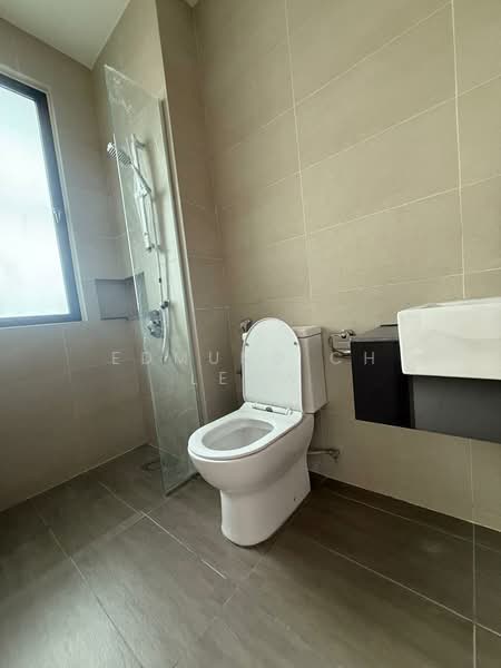 2-storey Terraced House for Sale in Rawang (Selangor) - Edmund CH Leow - Bathroom - PropertyGuru.com.my
