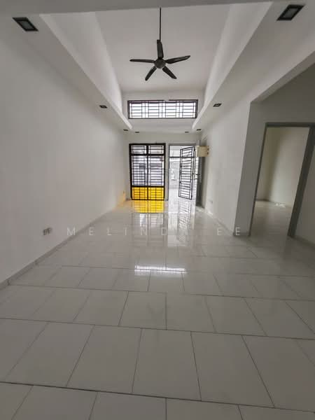 Rumah Teres 1 Tingkat untuk Dijual di Setia Eco Gardens (Gelang Patah) - Melinda Ee - Living Room - PropertyGuru.com.my