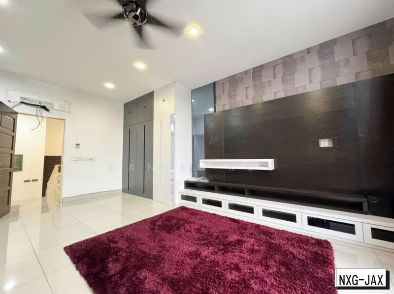 2-storey Terraced House for Sale in Setia Damai (Setia Alam) - Daniel Kok - Living Room - PropertyGuru.com.my