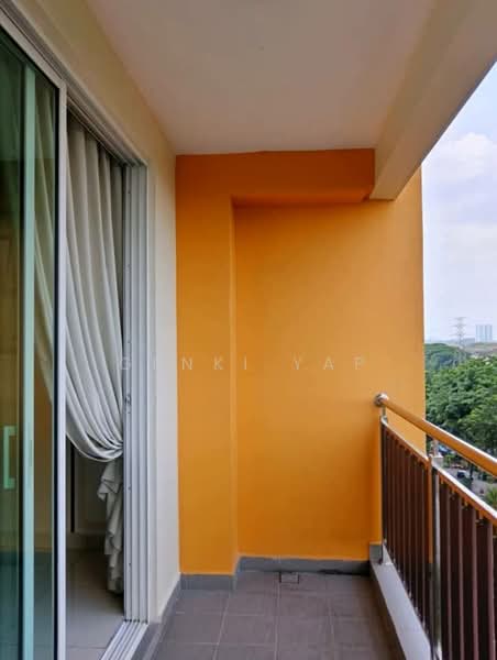Servis Apartment untuk Disewa di KSL Residence @ Daya - Genki Yap - Balcony - PropertyGuru.com.my