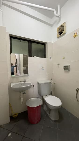 2-storey Terraced House for Rent in Kampung Batu Belah (Klang) - Amenny Chua - Bathroom - PropertyGuru.com.my