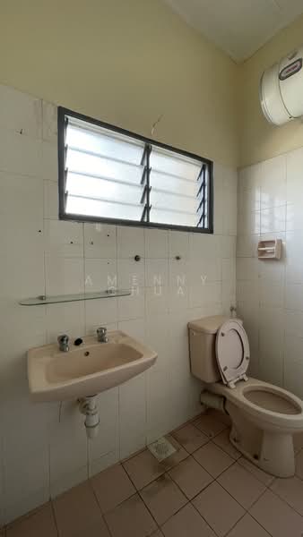 2-storey Terraced House for Rent in Kampung Batu Belah (Klang) - Amenny Chua - Bathroom - PropertyGuru.com.my