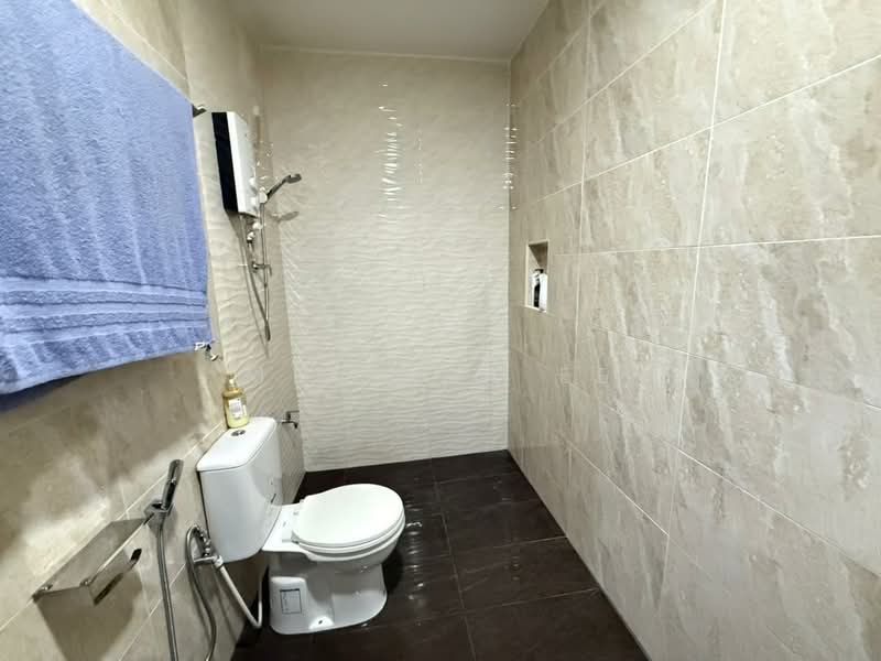 Rumah Teres 1 Tingkat untuk Dijual di Taman Rinting (Masai) - Melinda Ee - Bathroom - PropertyGuru.com.my