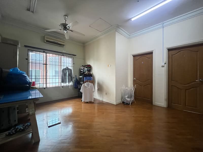 Rumah Berkembar untuk Dijual di Taman Bukit Segar (Cheras) - Lewis Tam - Living Room - PropertyGuru.com.my
