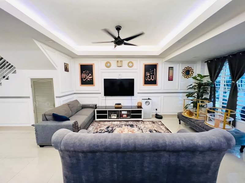Rumah Teres 2 Tingkat untuk Dijual di Seksyen 7 (Bangi) - Nor Azdlin Adnan - Living Room - PropertyGuru.com.my