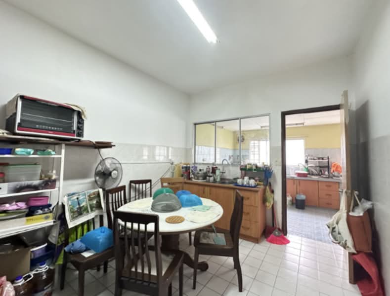 2-storey Terraced House for Sale in Kota Damansara (Selangor) - Victor Liew - Kitchen - PropertyGuru.com.my