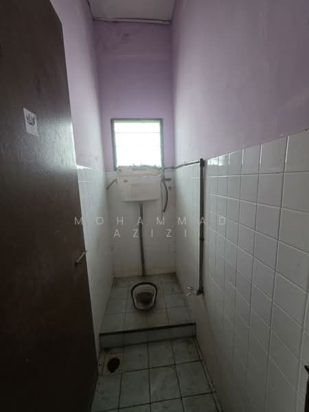 Bungalow for Sale in Temerloh (Pahang) - Mohammad Azizi - Bathroom - PropertyGuru.com.my