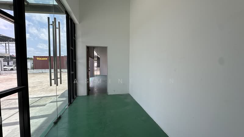 Kilang untuk Dijual di Eco Business Park 1 (Johor Bahru) - Jasmine Sin - Entrance - PropertyGuru.com.my