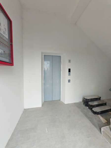 Factory for Rent in Jenjarom (Banting) - Kenny Ng - Entrance - PropertyGuru.com.my