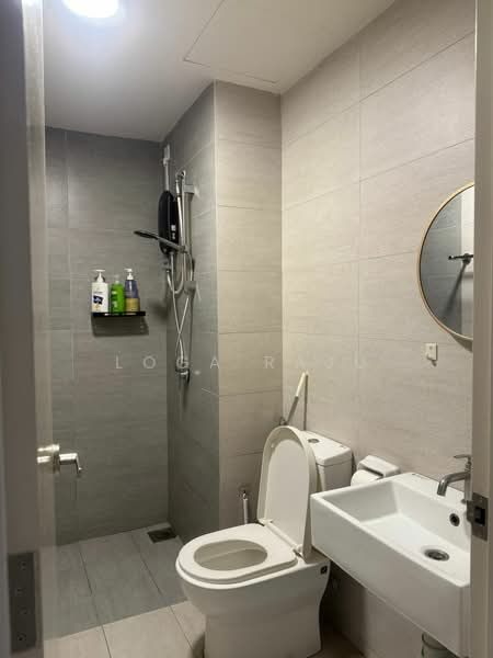 Servis Apartment untuk Dijual di Gravit8, Klang - Loga Raju - Bathroom - PropertyGuru.com.my