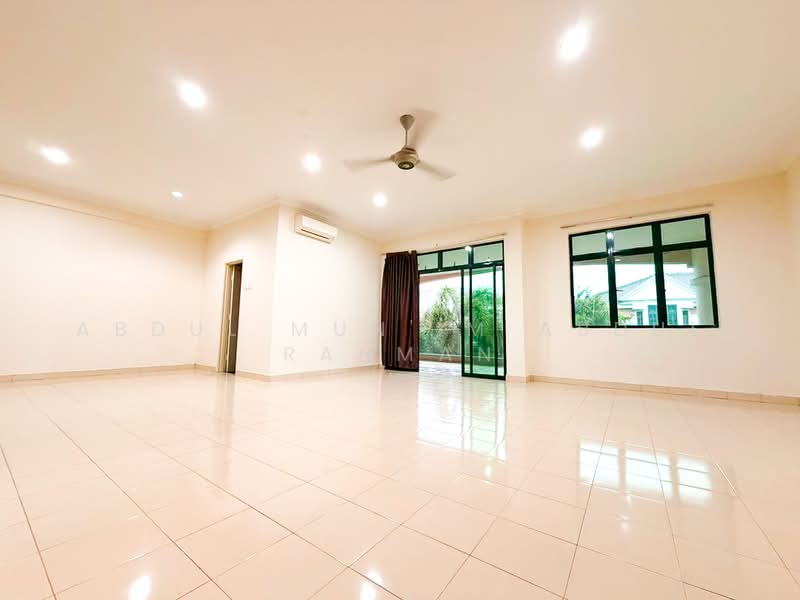 2-storey Terraced House for Rent in Kota Warisan (Sepang) - Abdul Mun'im Abdul Rahman - Living Room - PropertyGuru.com.my