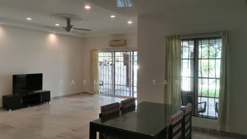Rumah Teres 2 Tingkat untuk Dijual di Tropicana Indah (Kota Damansara) - Raymond Tan - Living Room - PropertyGuru.com.my