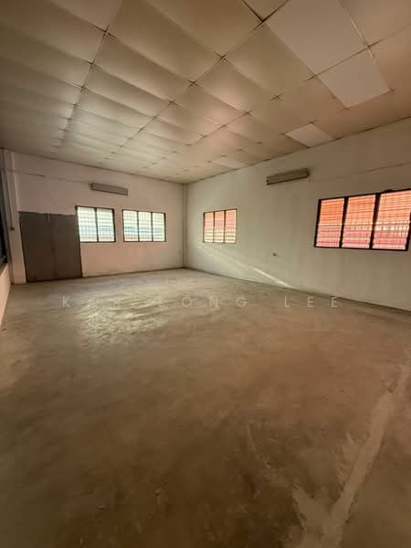 Untuk Disewa - Kawasan Perindustrian Pengkalan