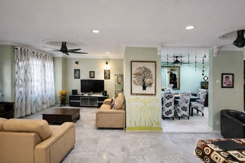 2-storey Terraced House for Sale in Usj 19 (Subang Jaya) - Nor Azdlin Adnan - Living Room - PropertyGuru.com.my