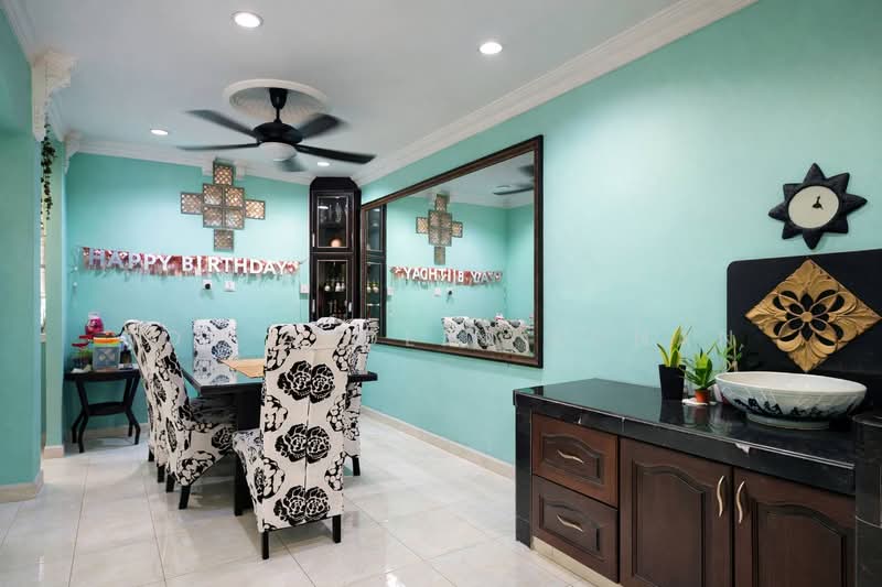 2-storey Terraced House for Sale in Usj 19 (Subang Jaya) - Nor Azdlin Adnan - Dining Room - PropertyGuru.com.my