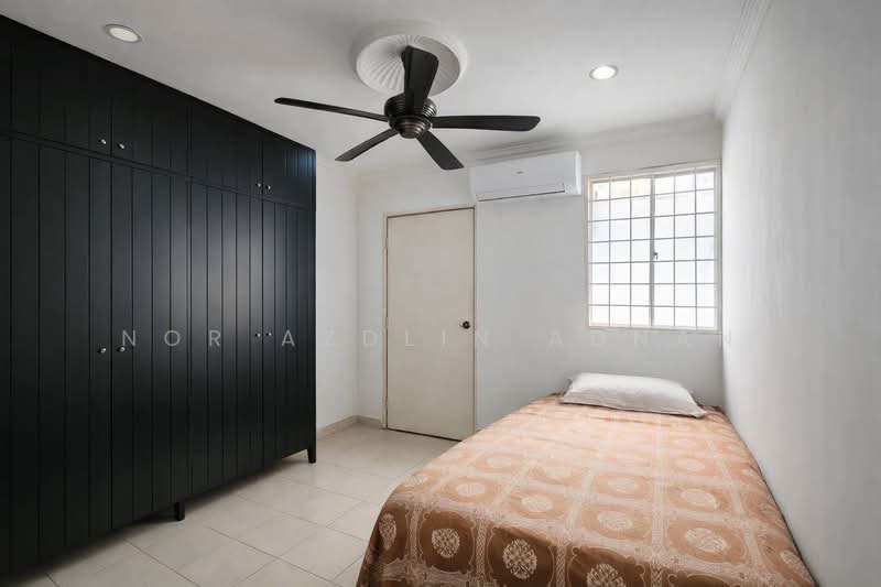 2-storey Terraced House for Sale in Usj 19 (Subang Jaya) - Nor Azdlin Adnan - Bedroom - PropertyGuru.com.my
