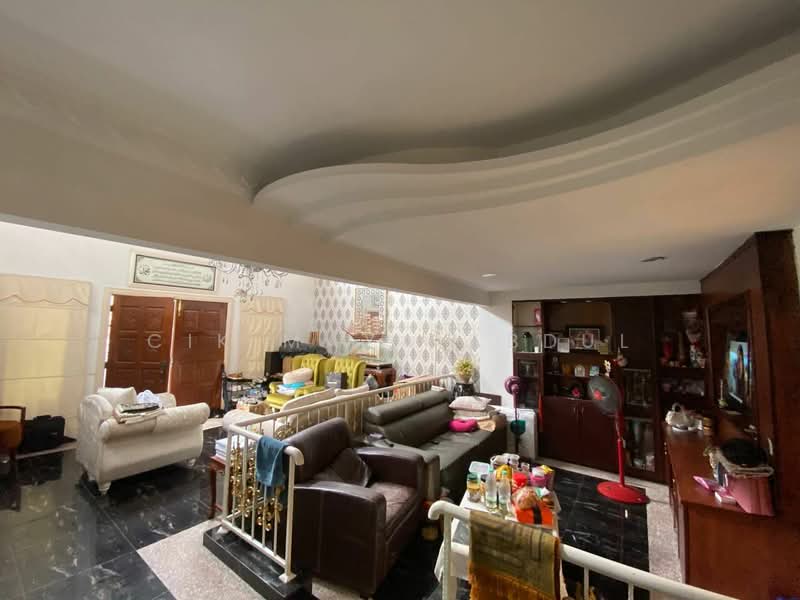 2-storey Terraced House for Sale in Bangi (Selangor) - Cik Maya Abdul - Living Room - PropertyGuru.com.my