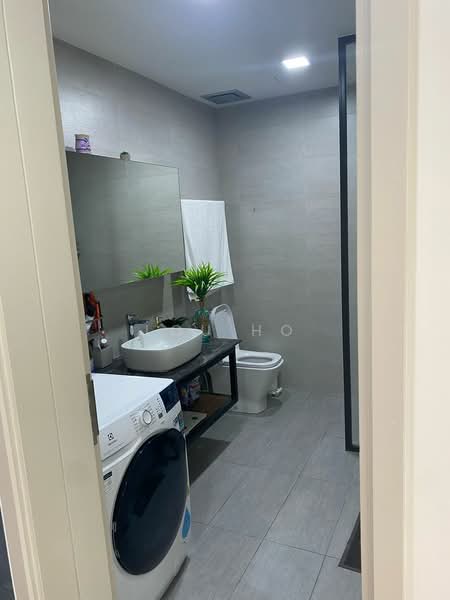 Service Residence for Rent at Residensi Solaris Parq - Lou Ho - Bathroom - PropertyGuru.com.my