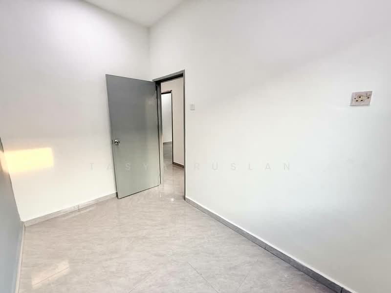 1-storey Terraced House for Sale in Bandar Mahkota Banting (Tanjong Duabelas) - Tasya Ruslan - Interior - PropertyGuru.com.my