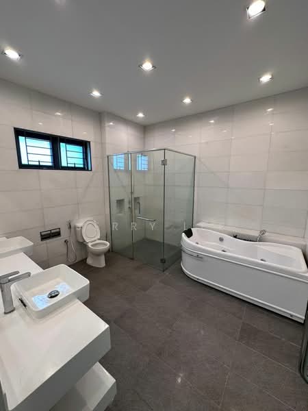 Rumah Banglo untuk Disewa di Ampang Jaya (Ampang) - Jerry Lee - Bathroom - PropertyGuru.com.my