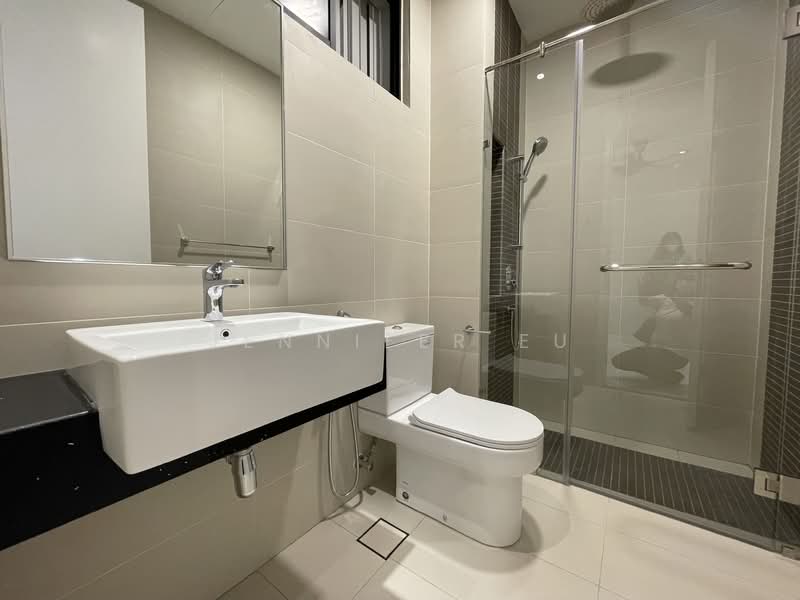 Service Residence for Sale at The Sentral Suites - Jennifer Eu - Bathroom - PropertyGuru.com.my