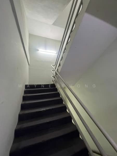 Kedai untuk Dijual di Seri Kembangan (Selangor) - Wayne Chong - Corridor - PropertyGuru.com.my