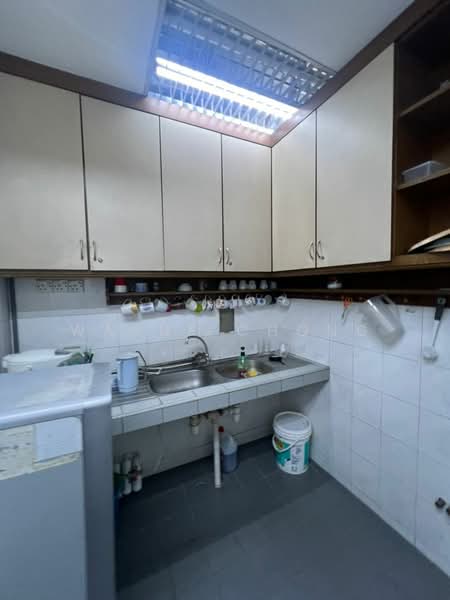 Kedai untuk Dijual di Seri Kembangan (Selangor) - Wayne Chong - Kitchen - PropertyGuru.com.my