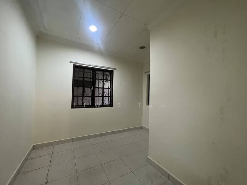 Rumah Teres 2 Tingkat untuk Dijual di Bandar Tun Hussein Onn (Cheras) - Lewis Tam - Interior - PropertyGuru.com.my
