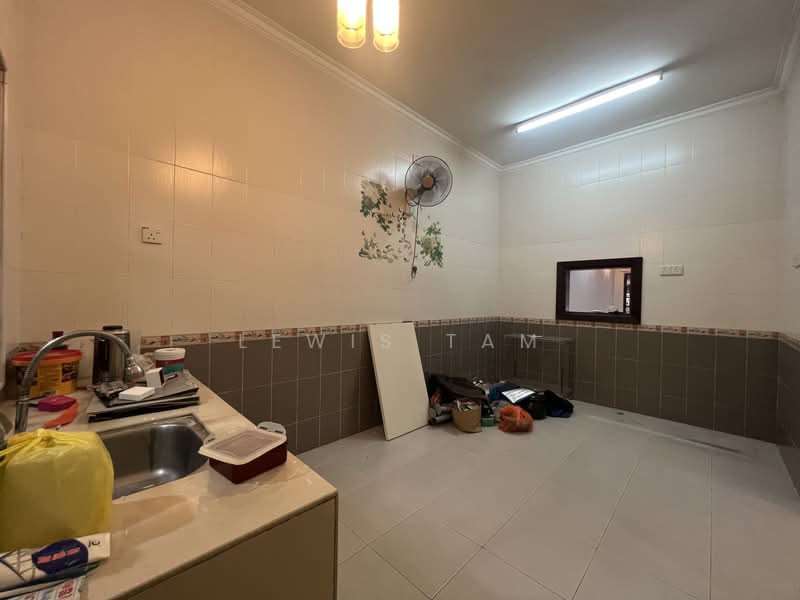 Rumah Teres 2 Tingkat untuk Dijual di Bandar Tun Hussein Onn (Cheras) - Lewis Tam - Kitchen - PropertyGuru.com.my