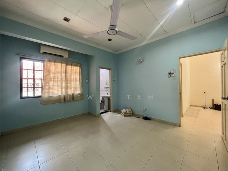 Rumah Teres 2 Tingkat untuk Dijual di Bandar Tun Hussein Onn (Cheras) - Lewis Tam - Interior - PropertyGuru.com.my
